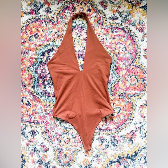 Abercrombie & Fitch Halter Bodysuit - Picture 1 of 5